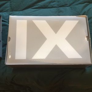 Air Jordan 11 Retro cool grey (2010 Release)